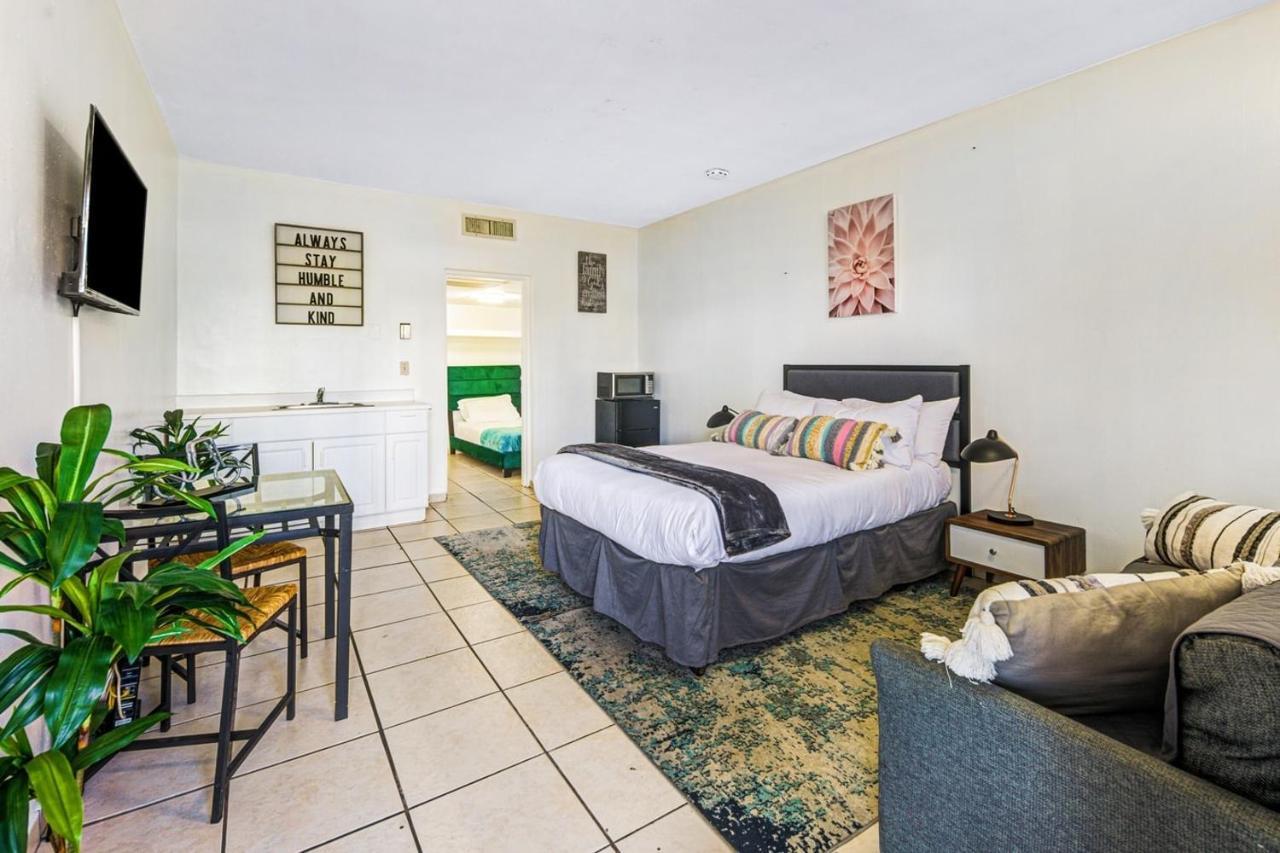 Appartement Hallandale Gulfstream Pool Walk To The Beach à Hallandale Beach Extérieur photo
